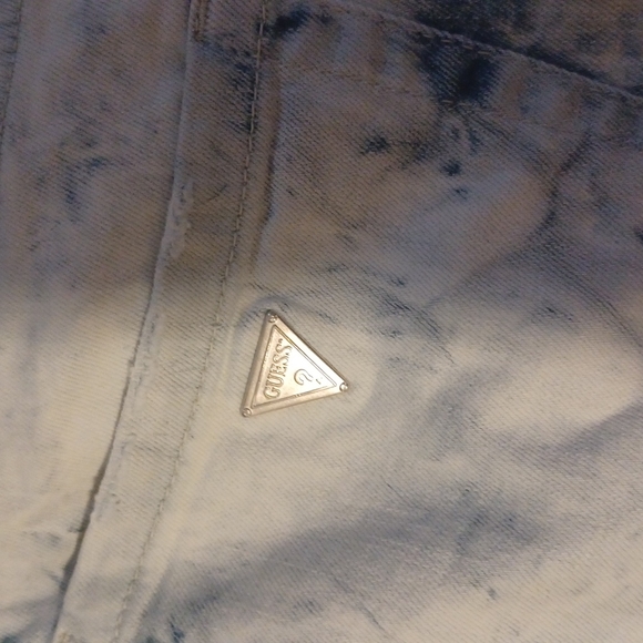 Guess Jean shorts - Picture 4 of 4